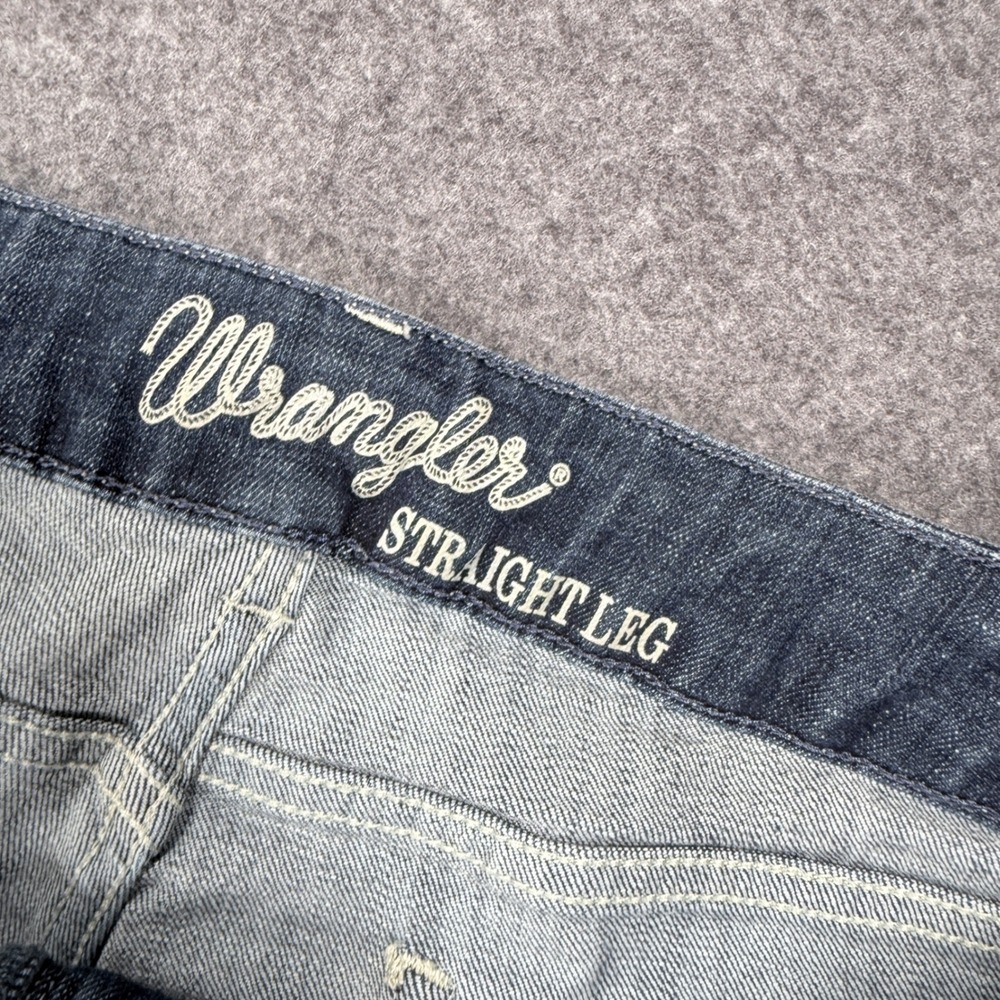 Wrangler Womens Straight Leg Jeans Blue Medium Wash Stretch Size 17x34 09MWTMS - Picture 2 of 11